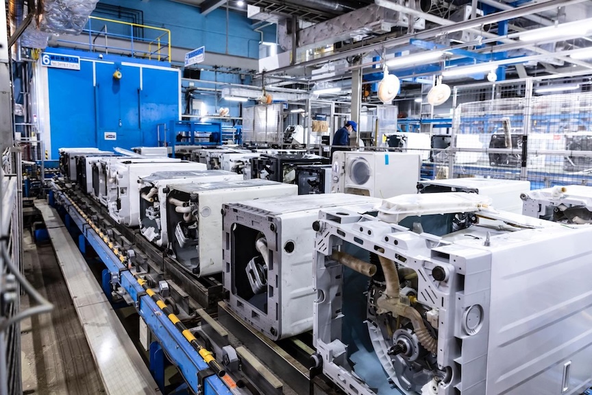 洗濯機の解体ラインの写真