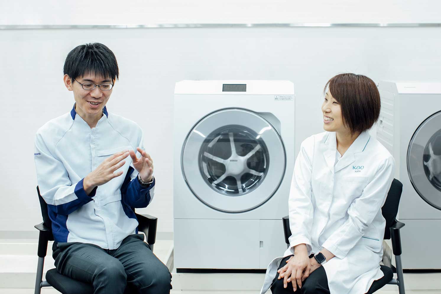 喜多亜矢子さんと工藤慶之が話している写真