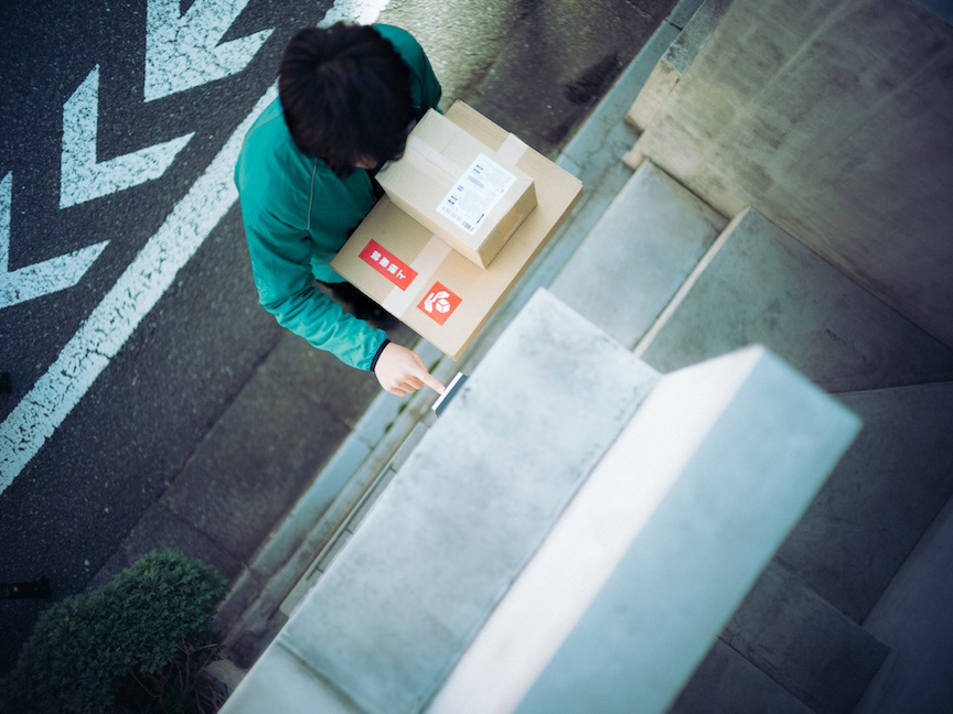 写真：宅配をしている様子