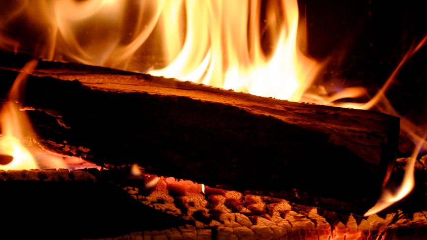 写真：暖炉の炎