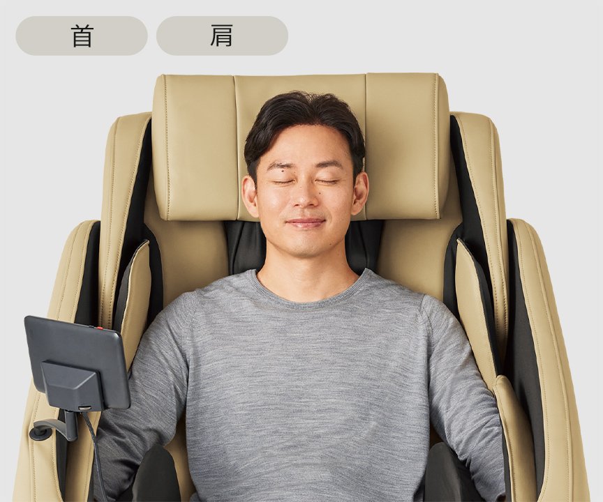 写真：男性がep-ma120を使用している様子