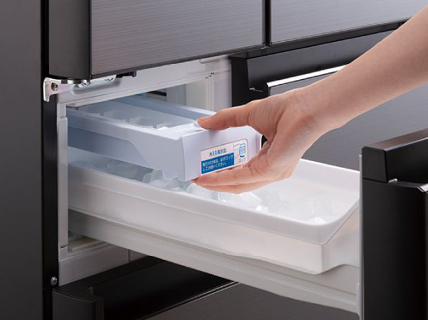 冷蔵庫 お役立ち情報】夏本番前に 製氷について | Panasonic