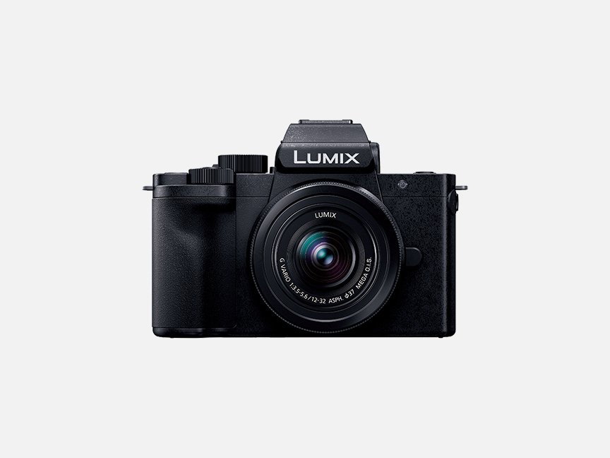 LUMIX ミラーレス一眼カメラの本体画像です
