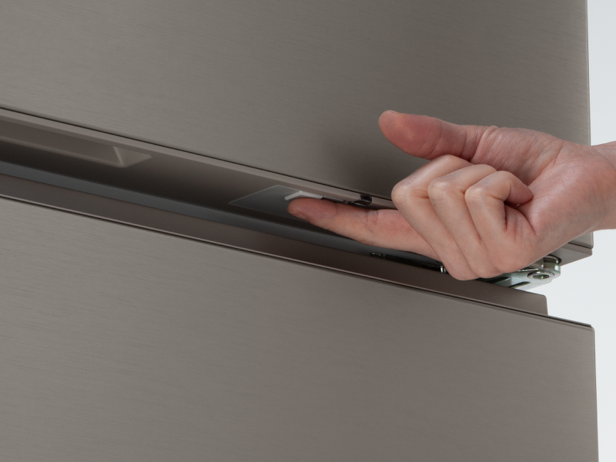 画像：クイック操作ボタンを押しているイメージ