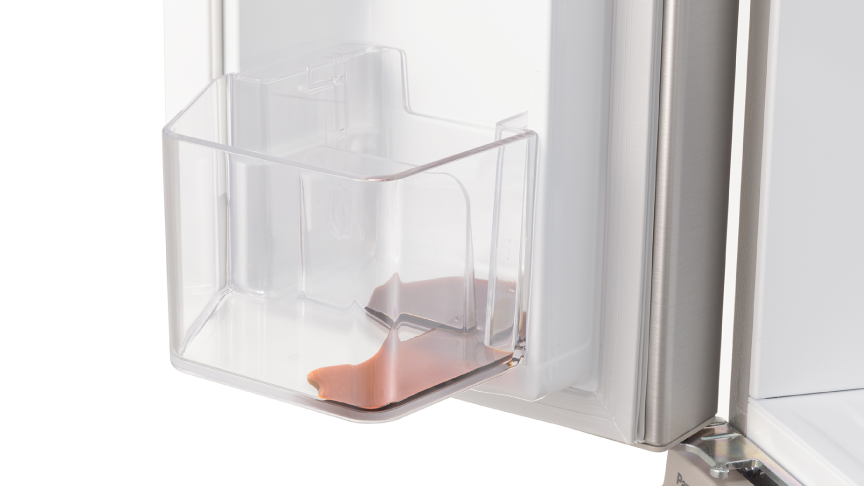 ドアポケットの画像です。ボックス式のドアポケットなので、液ダレしにくいことを表した画像です。