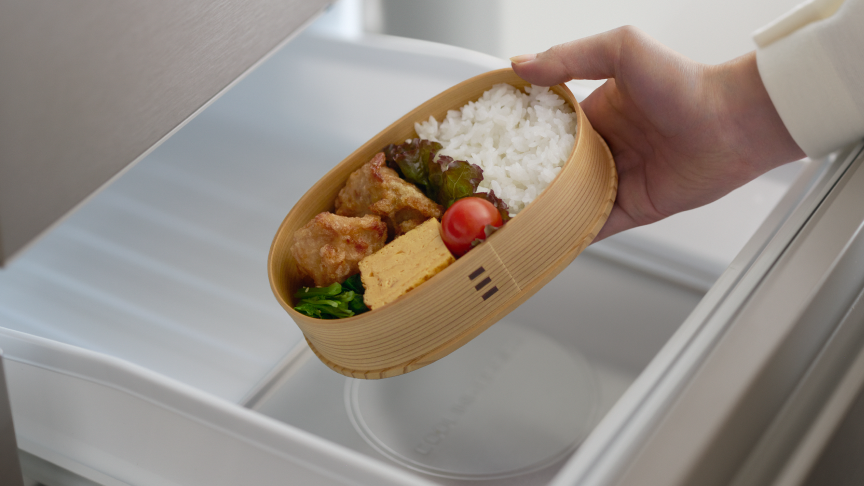 画像：クーリングアシストルームにお弁当を入れるイメージ