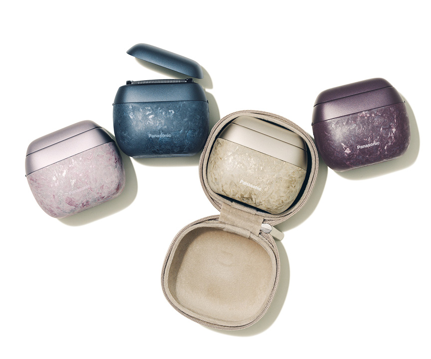 写真：ラムダッシュ パームイン［右から］ES-PV70-V（紫）、ES-PV70-N（金）、ES-PV70-NA（藍）、ESPV70-P（桜）