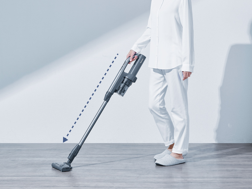 写真：掃除機をかける目線の先に表示