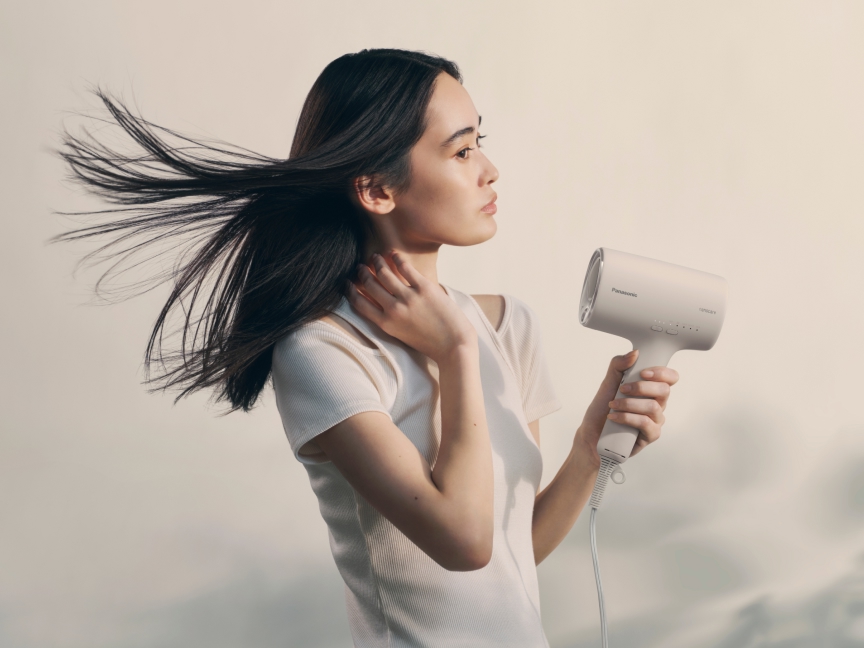 写真：白 洗面所 Washroom ドライヤー