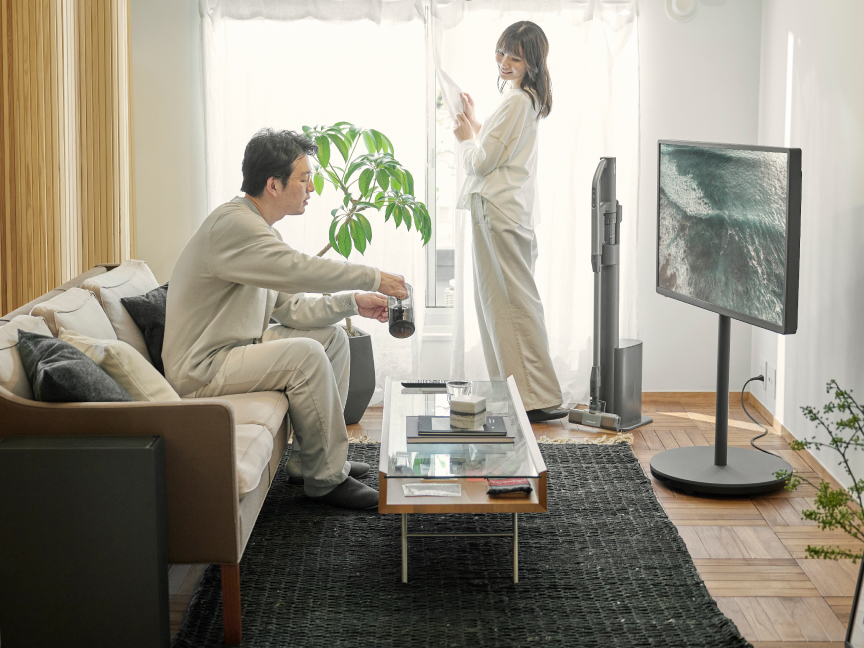 写真：黒 リビング Living 2人