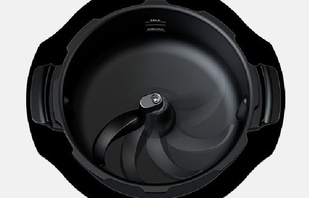 画像：独自の「鍋底かきまぜ」