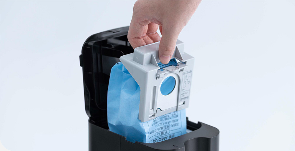 画像：面倒なゴミ捨ては約3か月に１回 紙パックだからゴミが舞い上がらず清潔