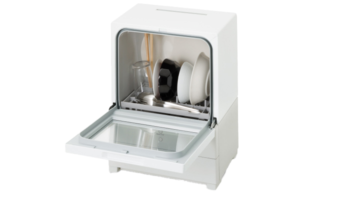 ひとり暮らしにぴったり。一度に6点＊の食器が洗える