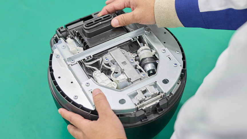 写真：炊飯器の蓋の内部