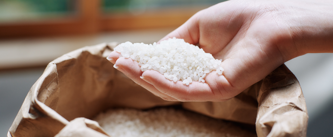 画像：炊く前のお米のイメージ