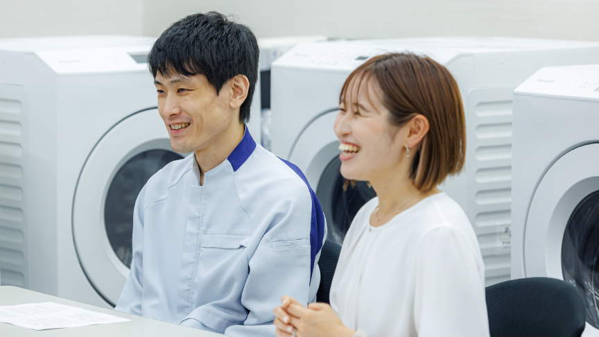 技術担当　曵野　裕(ひきの　ゆう)　商品企画担当　五明　愛望(ごみょう　あいみ)