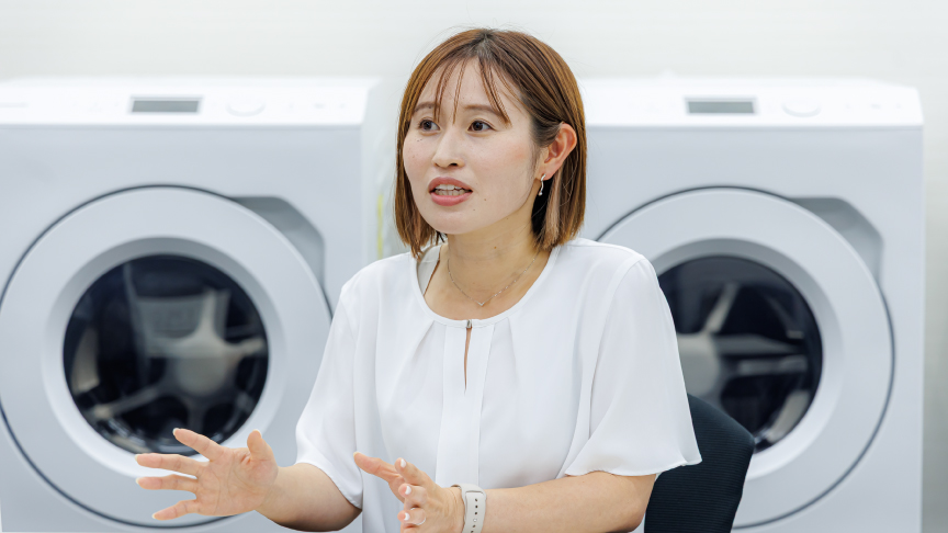 商品企画担当　五明　愛望(ごみょう　あいみ)