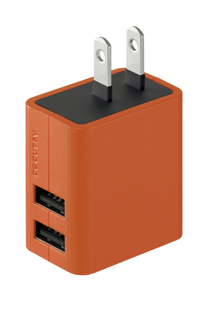 写真：USB出力ACアダプター QE-AP109-D（オレンジ）