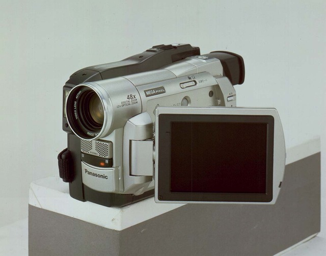 ＤＶＤビデオカメラ VDR-M10 商品概要 | ムービー／カメラ | Panasonic