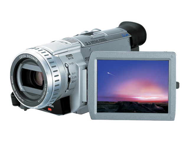 写真：デジタルビデオカメラ NV-GS100K-S（シルバー）