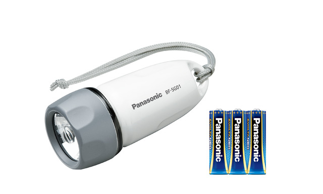 写真：乾電池エボルタNEO付き LED防水ライト BF-SG01N-W