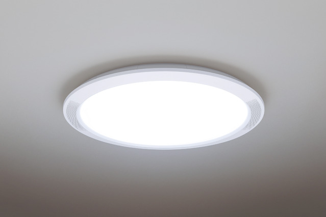 写真：LEDシーリングライト HH-XCF1201A