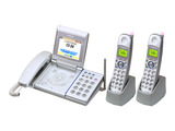 写真：アナログコードレス電話機（親機１台、子機２台のセット） VE-CVW02L