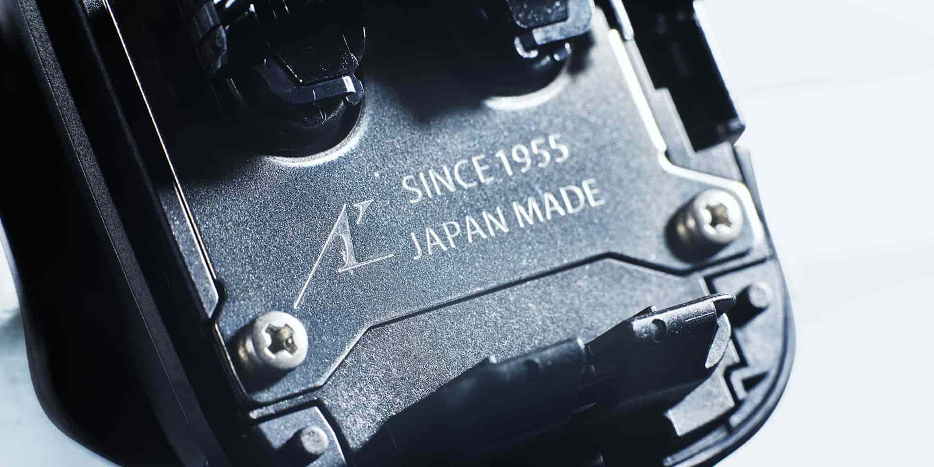 写真：「SINCE 1955 JAPAN MADE」刻印